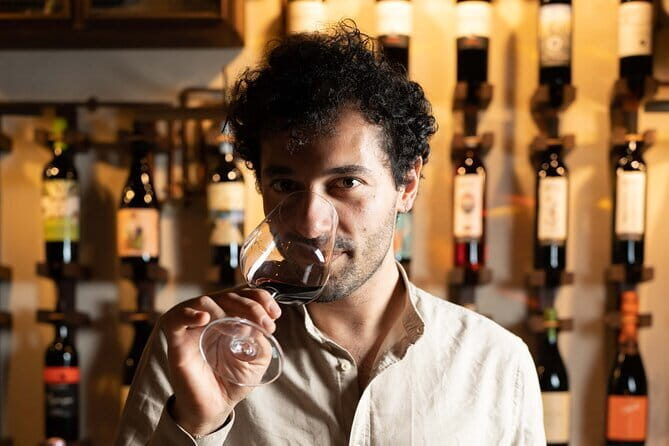 1-Hour Guided Tuscan Wine Tasting in Florence - What you’re really buying is guidance
