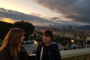 2-Hour Private Walking Tour with Local Guides in Florence - Piazza and Courtyard Stops Around the Uffizi and the Medici Orbit