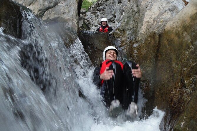 3-Hour Guided Canyoning in the Cocciglia Gorges - Guide style in the gorge: Pietro and the team’s approach