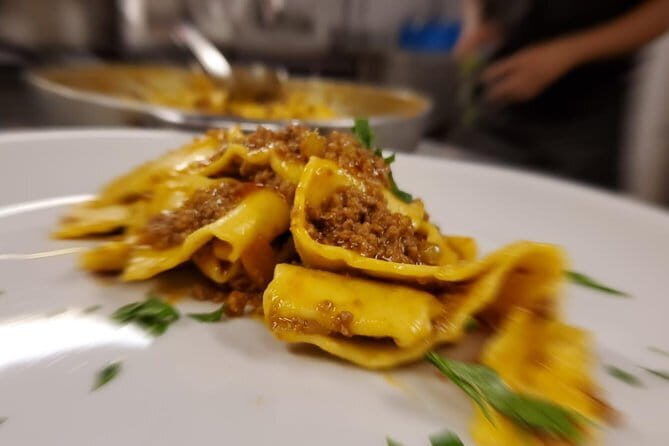 4 - Courses Dinner Interactive Cooking Lesson In Florence - Who This Is Best For (and Who Might Want to Adjust Expectations)