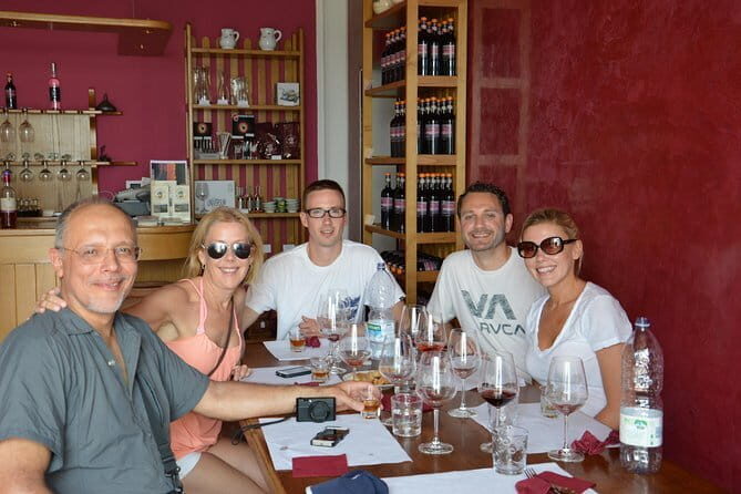 4 Wines & 2 Olive Oils Tasting in Chianti Winery with Tour - What You Taste: 4 Wines, 2 EVO Oils, and 6 Bruschetta Per Person