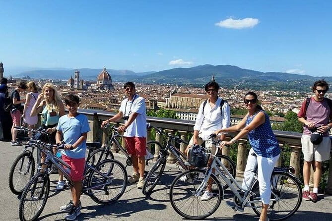 90 min Footbike tour in Florence - Ponte Santa Trinita and Santa Croce: finishing with geometry and Gothic scale