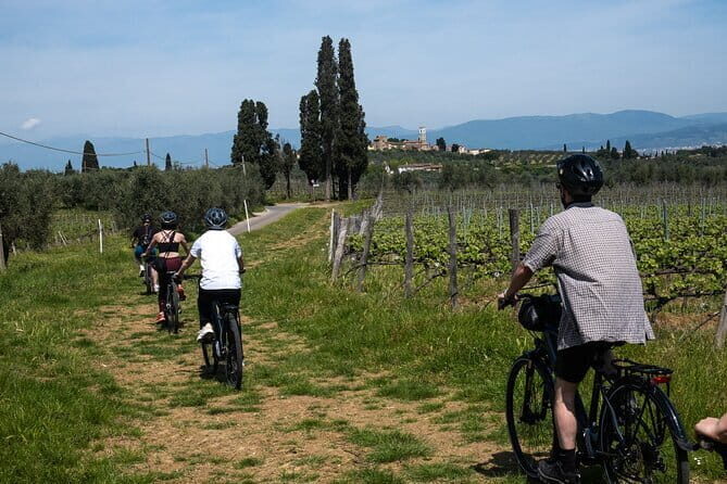 Active Full Day Tuscan Bike Tour With Wine Tasting and Lunch - Stop 1: Villa di Bellosguardo and the Florence Countryside View Break
