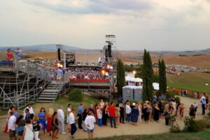 Andrea Bocelli concert LAJATICO Limousine Service from Florence - The 5:00 pm pickup: Mercedes comfort from your Florence door