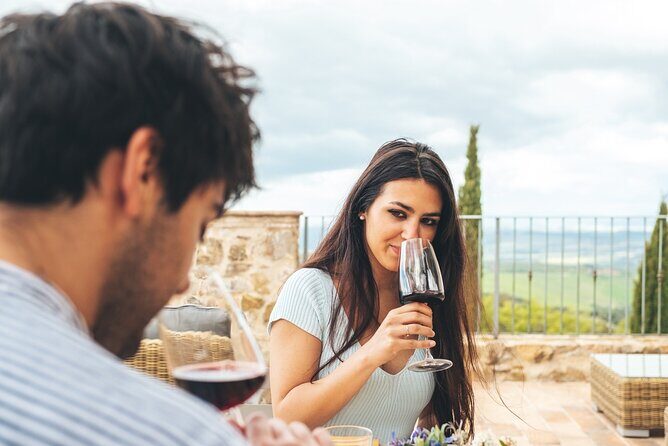 Aperitif on the Terrace of Podere Montale at Sunset - Pacing and practical timing: how to enjoy the full hour