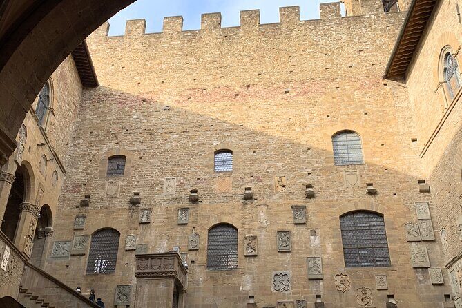 BARGELLO Private Tour in Florence - The Palace Setting: Medieval Walls as Part of the Story