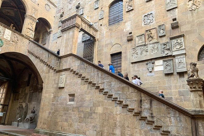 Bargello private tour with a 5-star tour guide - Quick Highlights You’ll Feel Right Away