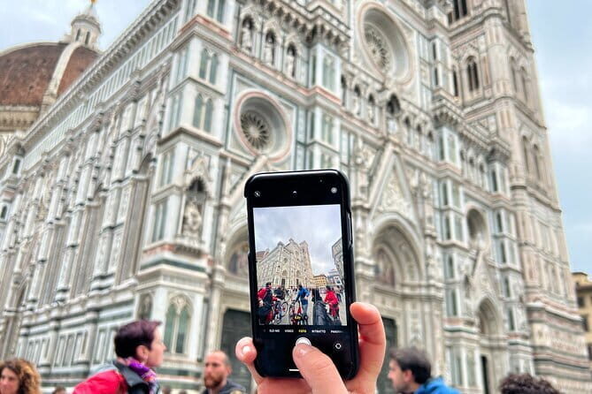 Best of Florence Electric Bike Tour - Stop 1: Piazza della Signoria, an outdoor museum of power
