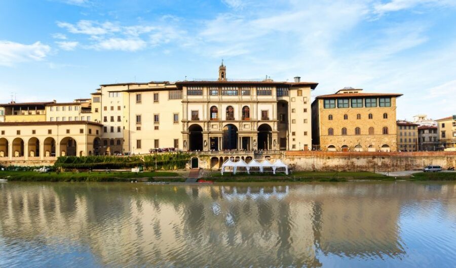 Best of Florence: small group walking tour - Pacing, group size, and the earphone advantage