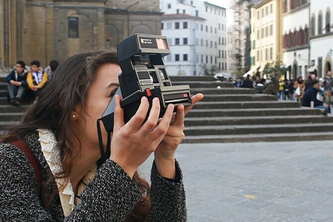 Capture Florence on Polaroids: Vintage Photo Tour - Piazza della Repubblica to Piazza della Signoria: romance and classic Florence angles