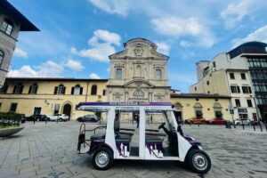 Center of Florence by golf cart - How the 60-minute electric car loop works