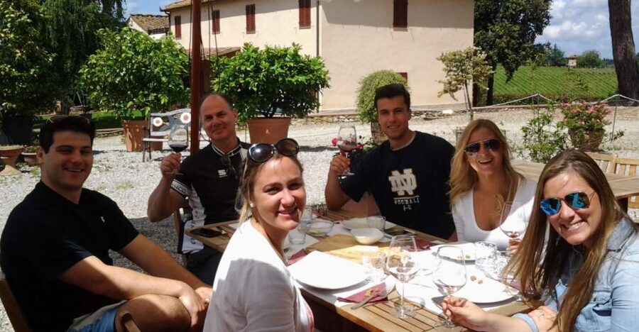 Chianti: 4 Wines +1 Oil Guided Tasting & Tour - The 25-minute winery and farm walk: wine-making and olive oil side by side