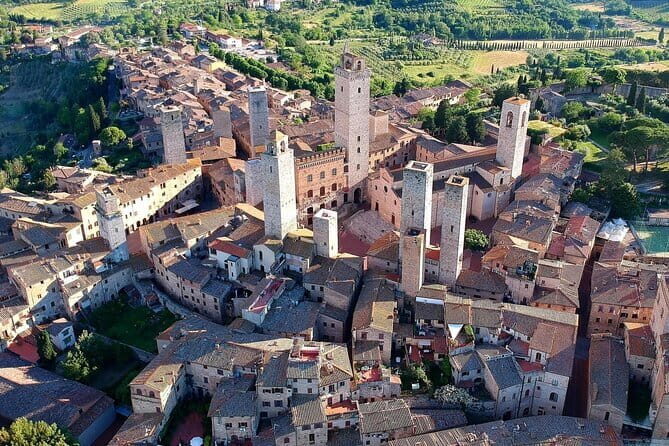 Chianti, San Gimignano and Siena Full Day Trip with Wine Tastings - Castellina in Chianti: the wine estate tasting that ties the day together