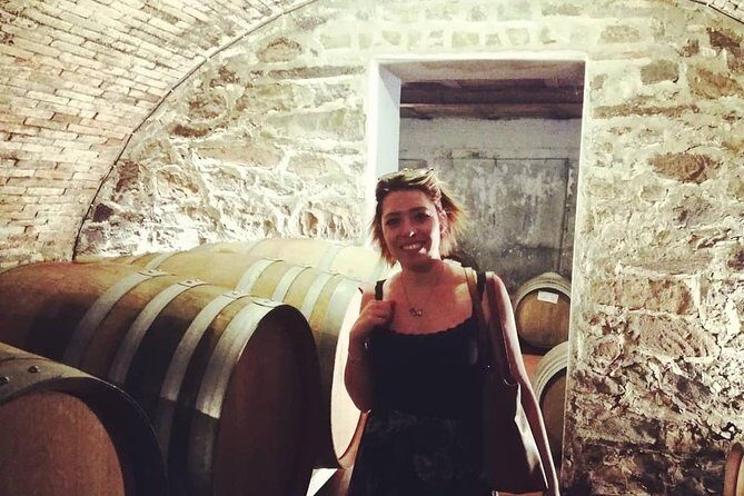 Chianti Wine Tour with Tuscan Lunch Open Top Van - Greve in Chianti free time at Piazza Matteotti: slow down and look around