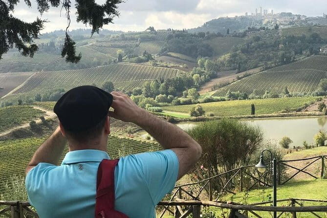 Chianti Wineries Tour with Tuscan Lunch and San Gimignano - Winery Stop One in the Chianti hills: tasting with a human scale