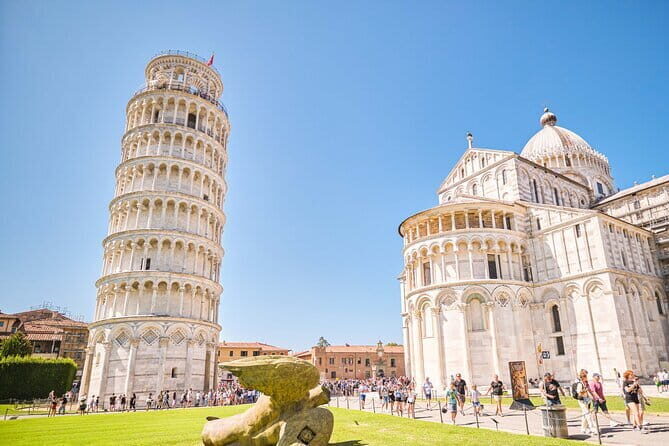 Cinque Terre Day Trip with Optional Hiking or Pisa - Vernazza: The Protected Port and Easy-to-Linger Charm