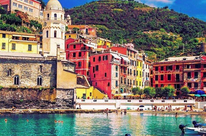 Cinque Terre Vibes with Postcard Perfection and Lunch Treats - Manarola’s walking paths: where the postcard feeling actually happens