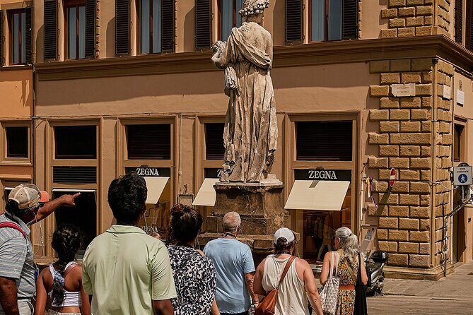 Combo Florence: Walking Tour with the the Accademia Gallery Tour - Ponte Vecchio: shops on a bridge and a built-in photo line