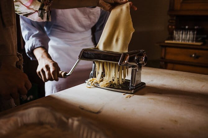 Cooking Class and Lunch at a Tuscan Farmhouse with Local Market Tour from Florence - Who should book this Tuscan farm-to-table day?