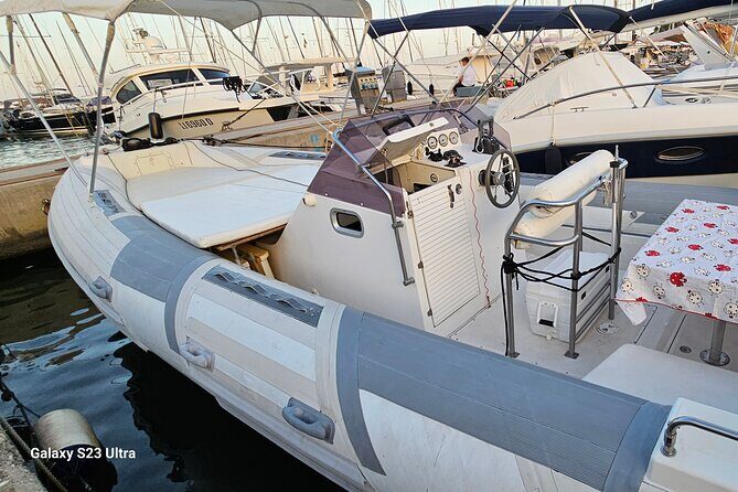 Daily excursions and guaranteed fun in Argentario - Giannutri Island: Spalmatoio and Cala Maestra for a wilder, fish-focused day