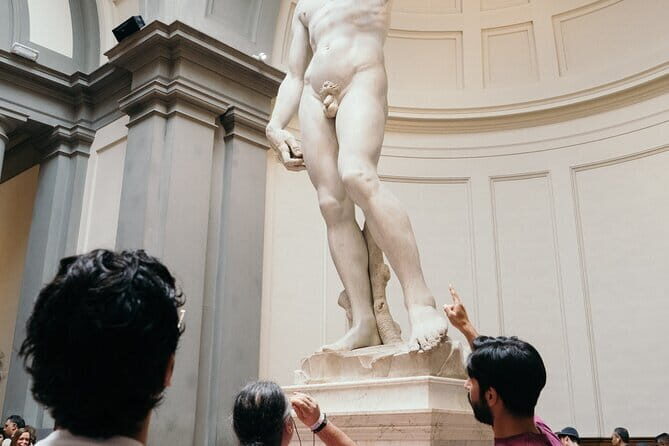 DAVID - Accademia Gallery Guided Tour with Skip-the-Line Ticket - Michelangelo’s David at the Tribune: more than a photo stop