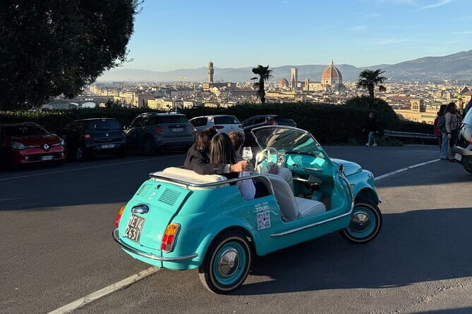 Discover Florence city center on e-cabriot fiat 500 - Key Points at a Glance