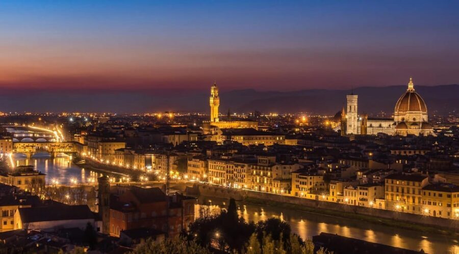 Discover Florence's Charm: Night Tour on Electric Golf Car - Duomo, Arno, and the historic landmarks: what to watch for while riding