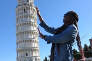 Discover Lucca and Pisa and Enjoy Buccellato Cake: Full Day Tour - Pisa free time: where to slow down for a cappuccino and a few photos