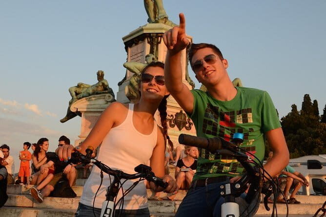 Electric Bike Night Tour of Florence with amazing view from Michelangelo Square - Starting point and what to do before you roll