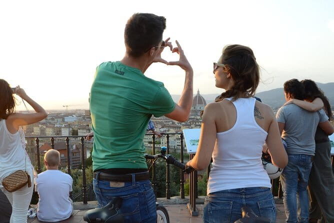 Electric Bike Night Tour of Florence with amazing view from Michelangelo Square - Stop 1: Piazzale Michelangelo at night (and why the e-bike matters)