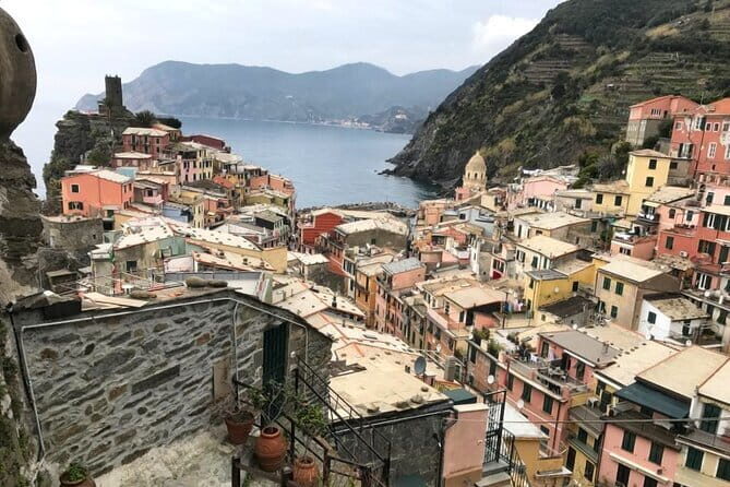 Exclusive Cinque Terre Day Trip from Florence - The private-guide advantage: how guides like Elizabeth, Fabio, and Angel level up the day