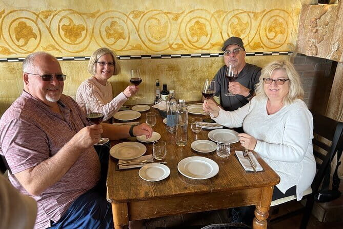 Exclusive Val d'Orcia Tour from Florence - A cinematic universe - The guide experience: how the best tastings stay human