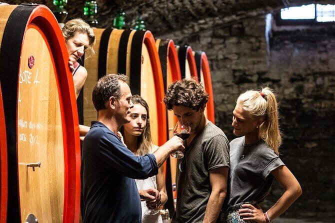 EXCLUSIVE - Wine Tasting near Florence with Castle and Ancient Cellars Tour - Getting there: Pontassieve meeting point and the van option
