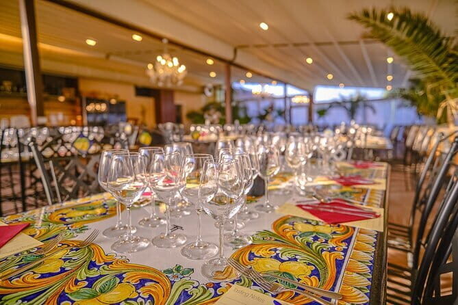 Exclusive Winery Tour with Tasting and Dinner in Chianti vineyard - A 6.5-hour Chianti night that starts in Florence at 3:00 pm