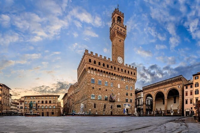 Experience On The Road - The Birth of Venus in Florence - Ponte Vecchio Start: Where Your Florence Hunt Begins