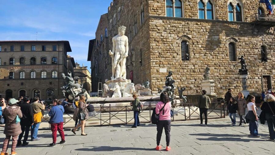 Express Florence and Medici Chapel and Michelangelo Tour - Duomo Cathedral area and the Baptistry Doors of Paradise