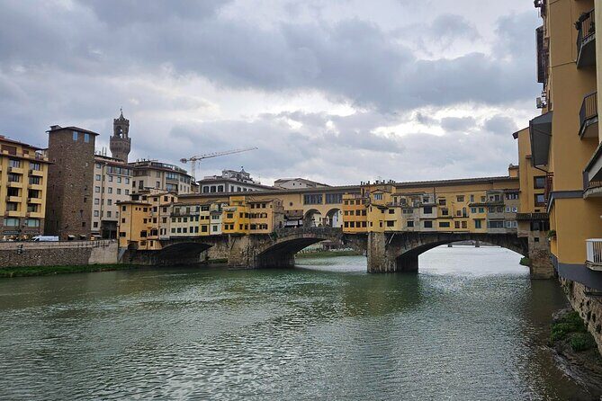 Express Florence - Medici Chapel & Highlights Walking Tour - Piazza della Repubblica to Ponte Vecchio: Roman roots, then the bridge postcard
