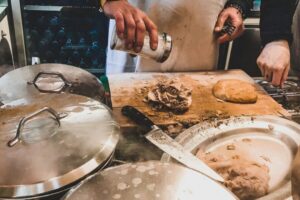Flavors of Florence: A Delicious Walking Food Adventure - Piazza di S. Firenze: the smart way to start your taste route