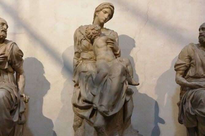 Florence: 1.5 hour Medici Chapels monolingual small-group guided tour - Cappelle Medicee in 90 Minutes: What You’ll Actually See