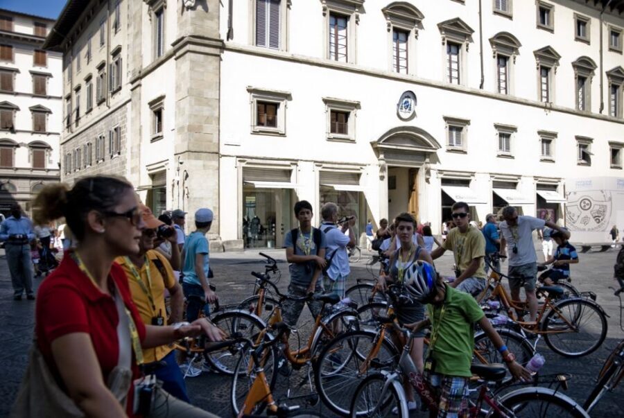 Florence: 2.5 hour Audio Guided Bike Tour led by Tour Leader - A 2.5-hour Florence bike loop built for seeing more than walking