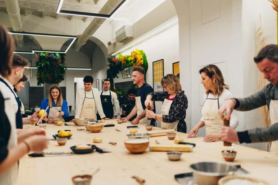 Florence: Art of Pasta Cooking Workshop with Food and Wine - Meeting Your Chef at PastaClassFlorence and Getting Started