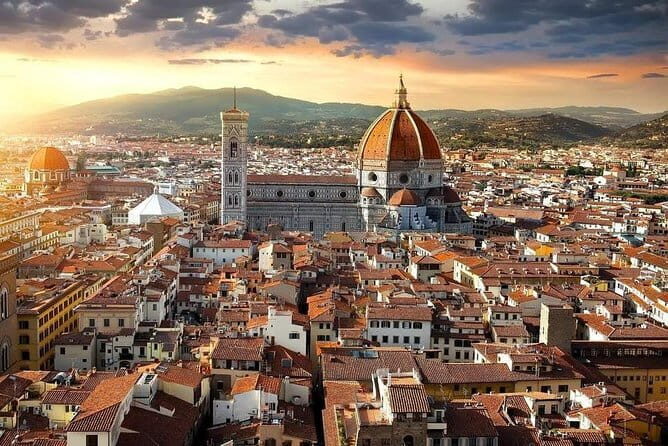 Florence by golf Cart Piazzale Michelangelo - Ponte Santa Trinita and Ponte Vecchio: Arno River Views Without the Hassle