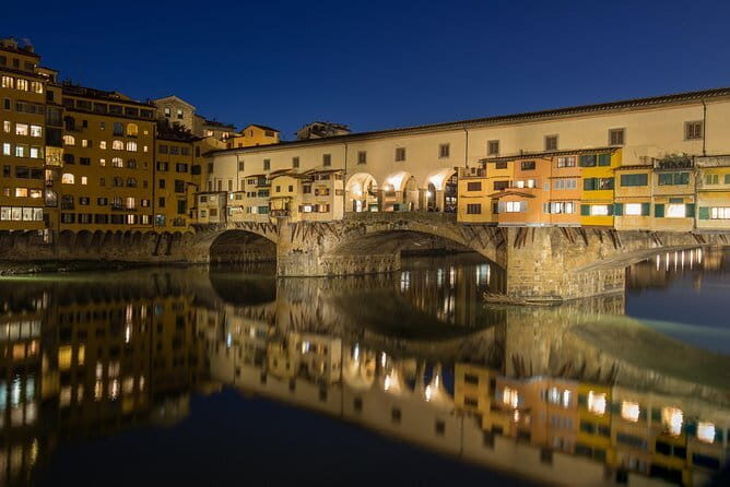 Florence By Night 2-hour Walking Experience - Piazza della Signoria: Civic power, plus Medici politics after hours