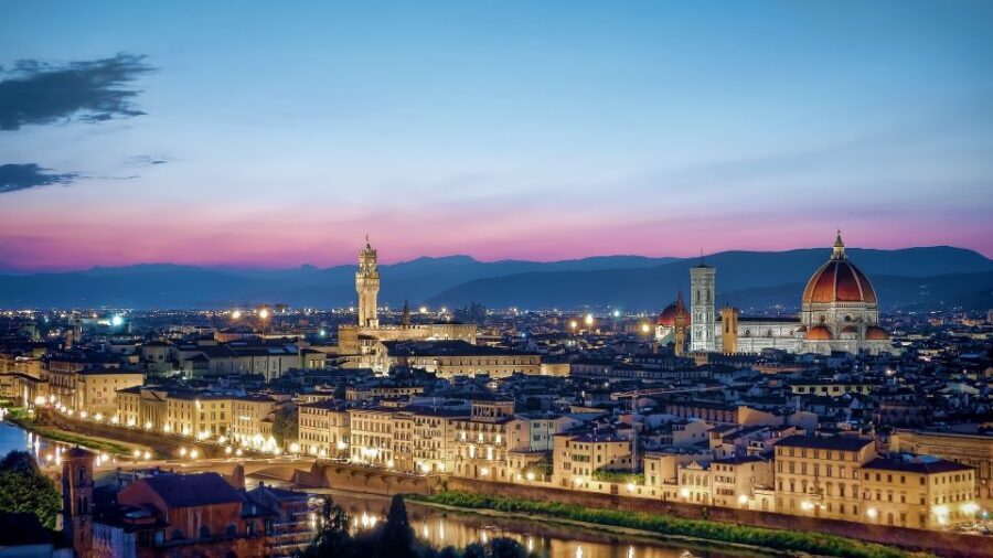 Florence by Night: 2-Hour Walking Tour - Meeting at Piazza della Repubblica: quick start, no messing around