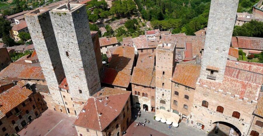 Florence: Chianti Villages, San Gimignano and Winery Tour - San Gimignano UNESCO time: towers, views, and a self-guided walk you control