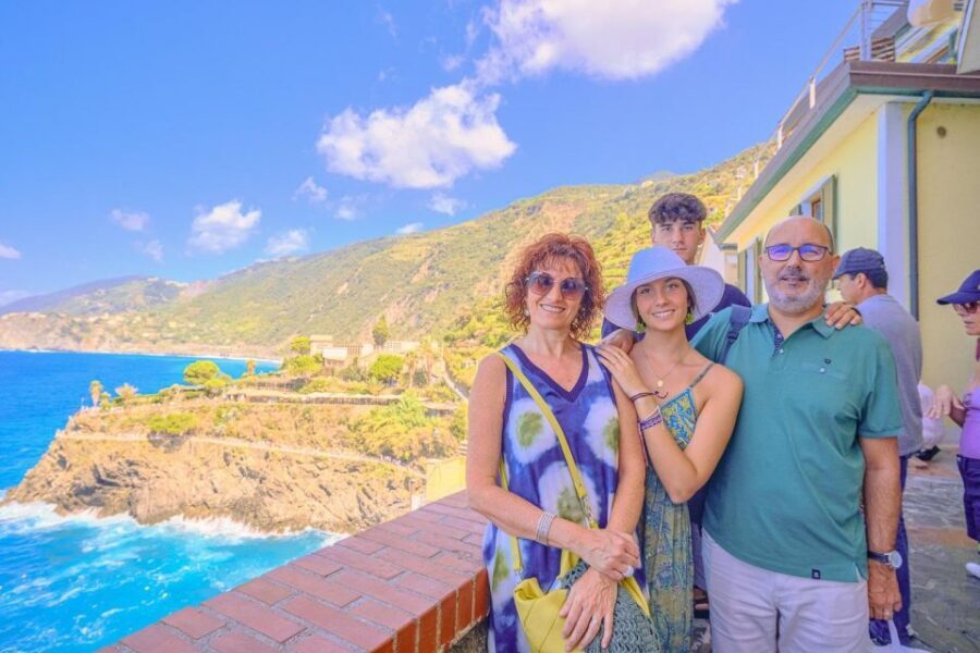 Florence: Cinque Terre Private Day-Trip - Monterosso and the sea-plunge option
