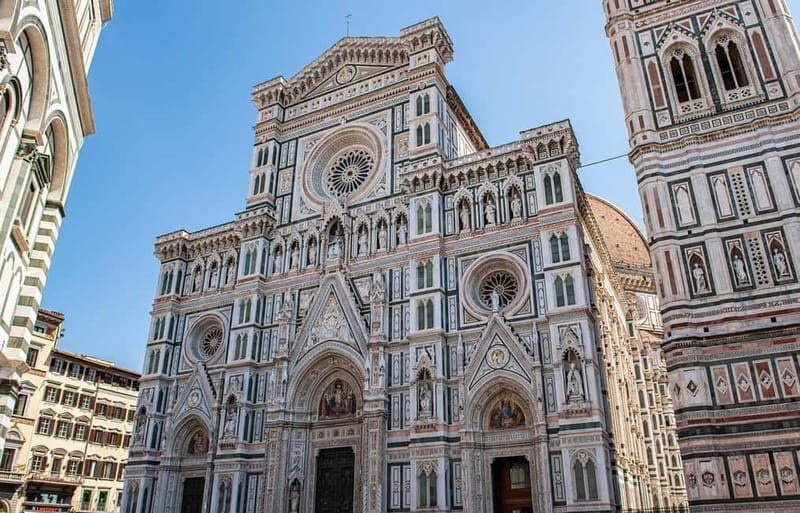 Florence: City Highlights & Historic District Guided Tour - Meeting at Café Firenze: Your first win in Florence