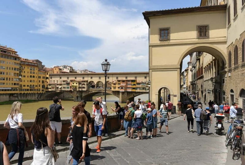 Florence: City Highlights & Historic District Guided Tour - Loggia dei Lanzi, Palazzo Vecchio, and Piazza della Signoria: power made stone