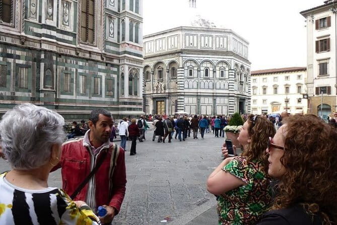Florence City Tour & David - Palazzo Medici Riccardi courtyard: the Renaissance built with politics