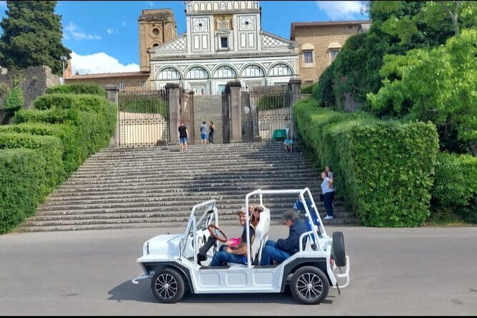 Florence city tour in vintage car - Piazza Santa Croce: Church Square + Major Names